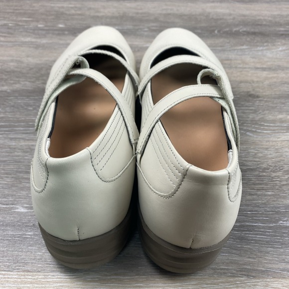 APEX Petals Woman's Mary Jane Casual Shoes/Flats, Style A302W (Size 10.5 X-wide) - Picture 9 of 10